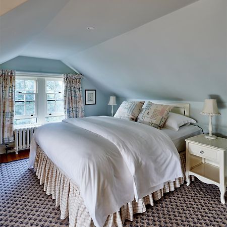 The Pebble Bed And Breakfast Halifax Exterior photo